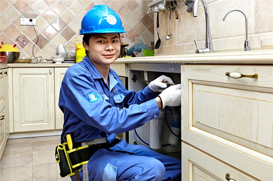 深圳恒大帝景高層住宅的樣板房，由左右手提供家具定制安裝及售后維修服務(wù)