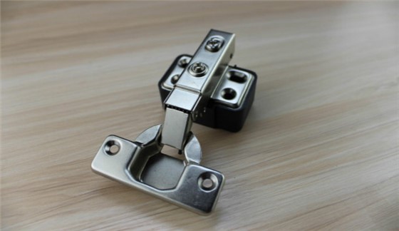 81衣柜門合葉的安裝方法是什么，衣柜門合葉安裝攻略