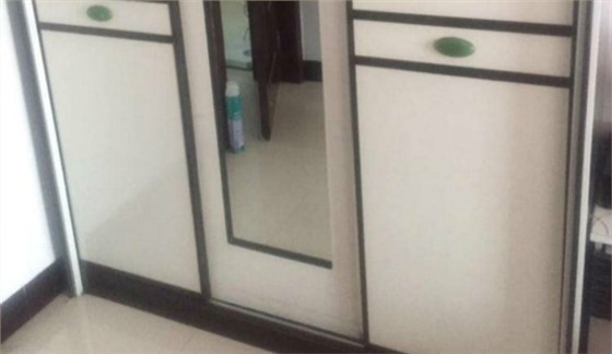 142移門衣柜鏡子正確安裝方法，安裝步驟有哪些？