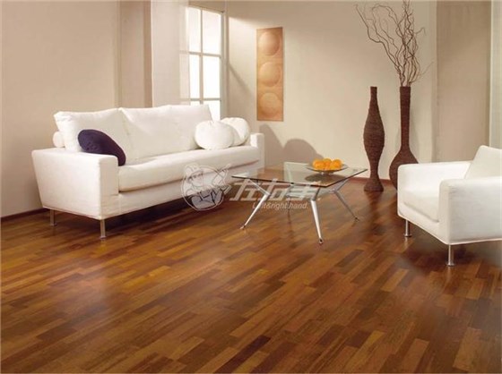 木地板和瓷磚哪個(gè)好？