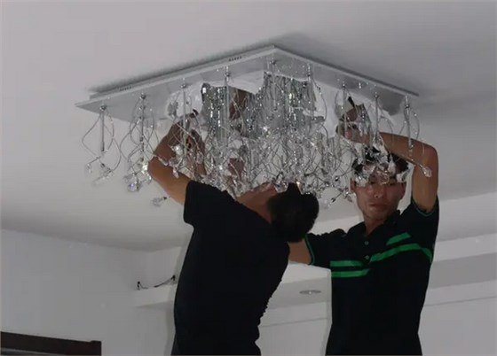 家具安裝：燈具安裝有哪些要求？燈具品牌介紹