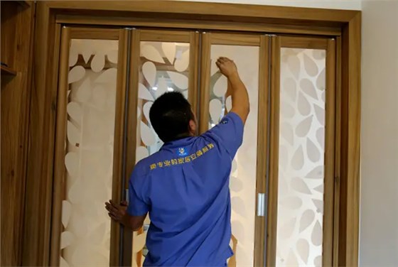 在左右手下單找?guī)煾凳召M(fèi)嗎？如何判斷師傅靠不靠譜?答案都在這里