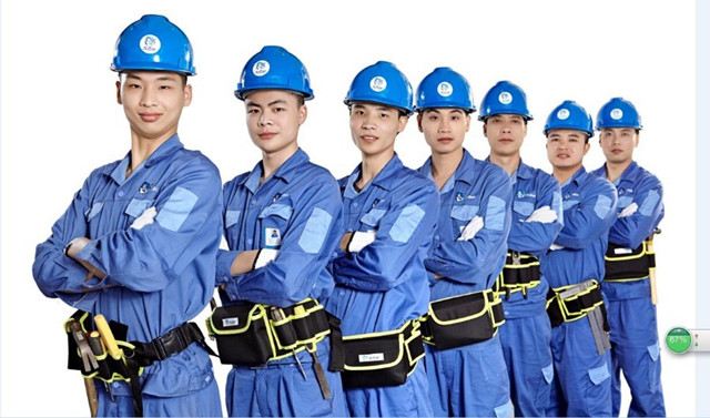 為了造就一個傳奇，左右手安裝師傅既然這樣做