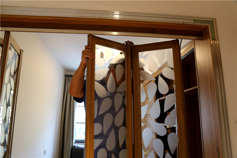 【左右手家具安裝】究竟是先安裝門還是先安裝地板，終于有答案了