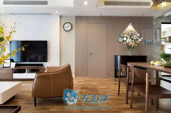 隱形門(mén)安裝成這樣，高級(jí)又神秘