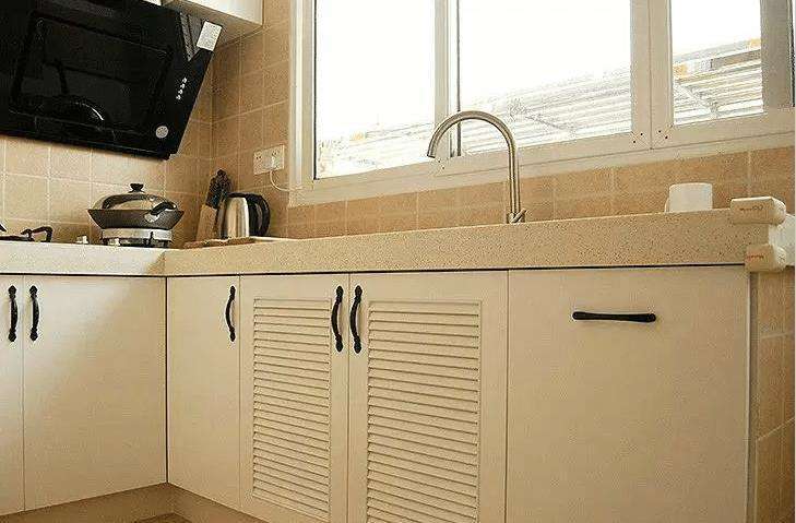 實(shí)用和性價(jià)比的選擇，磚砌櫥柜拉籃安裝怎么進(jìn)行？