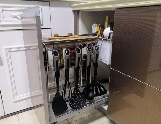 櫥柜高深拉籃安裝方法，學(xué)的人都是安裝小能手