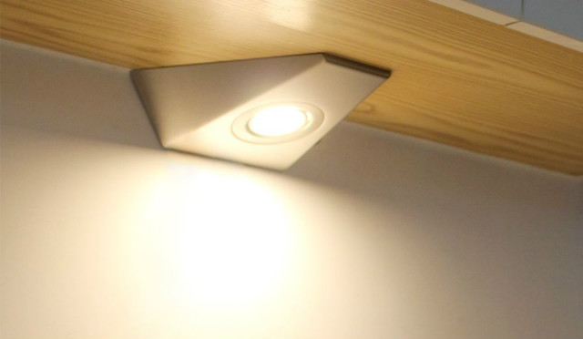 櫥柜吊柜底燈到底怎么安裝？安裝時需要注意什么