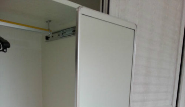 衣柜旋轉鏡子安裝方法有哪些步驟，需要做什么流程