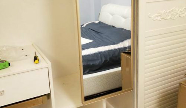 衣柜隱形鏡子安裝過程如何做，有哪些安裝流程