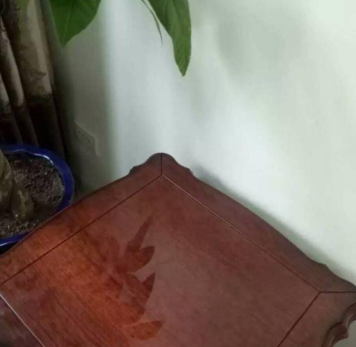 專業(yè)貼膜技巧：現(xiàn)在家具維修行業(yè)，家具貼膜市場前景如何？