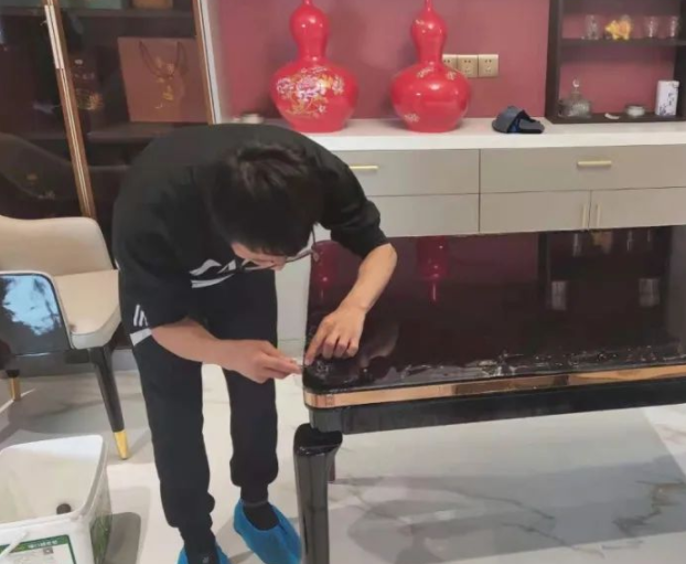 紅木擺件的種類(lèi)：紅木家具冬季的保養(yǎng)方法？