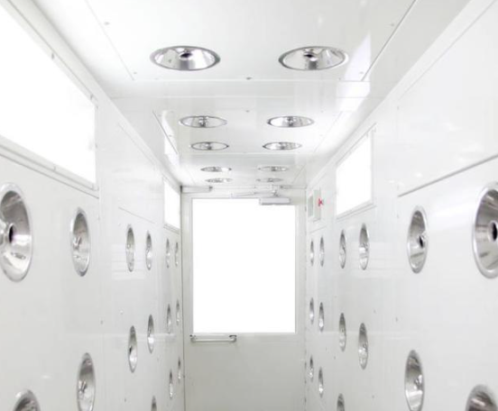 貨物風(fēng)淋室設(shè)備：實(shí)驗(yàn)室裝修建設(shè)要點(diǎn)之實(shí)驗(yàn)室家具，風(fēng)淋室的結(jié)構(gòu)用途