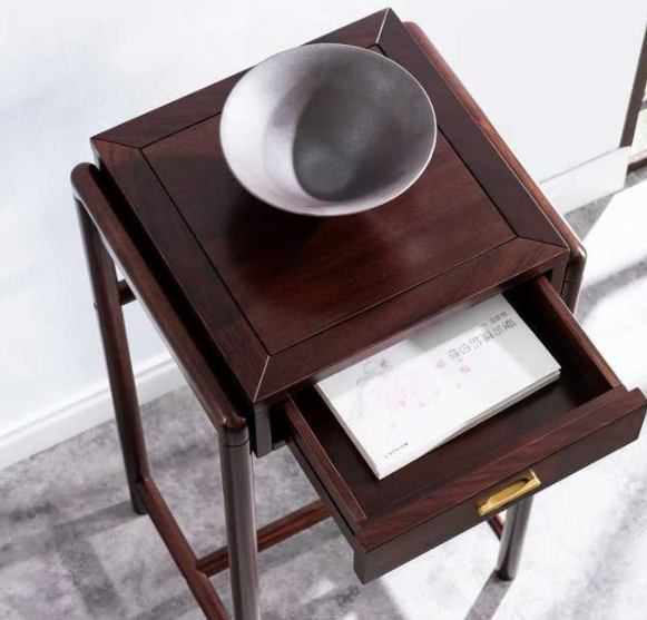 歐式哪種實(shí)木家具好，家庭實(shí)木家具如何保養(yǎng)維護(hù)？