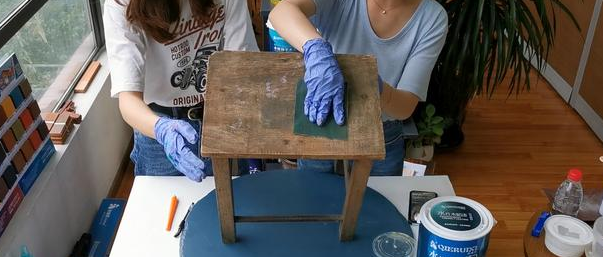 舊家具回收：老式舊實(shí)木家具翻新簡(jiǎn)單教程