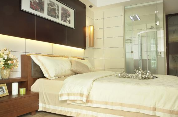 明清紅木家具出售，紅木家具一定要有？老人說保值又聚財(cái)