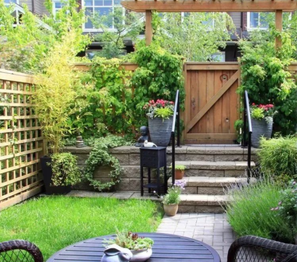 庭院家具柵欄，分享不同風格的庭院如何搭配庭院家具？