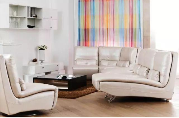 舊沙發(fā)怎樣翻新要多少錢？新買的皮沙發(fā)就變成了老舊沙發(fā)？