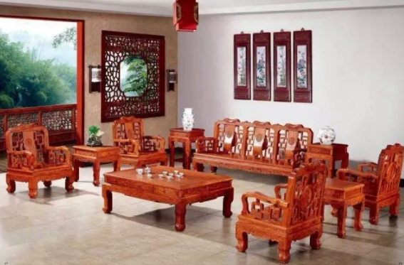 紅木沙發(fā)套：紅木沙發(fā)怎么選？四點建議及市場常見紅木沙發(fā)款式、特點