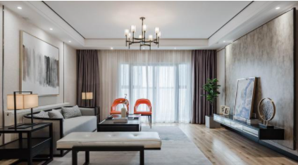 簡約新中式家具裝修：簡中設(shè)計典范，新中式家具中搭兩把現(xiàn)代椅子