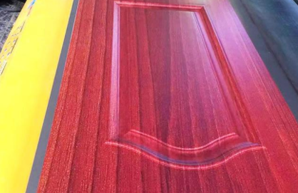 實(shí)木門十大品牌：實(shí)木門板uv平板打印機(jī)制作木門流程及優(yōu)勢