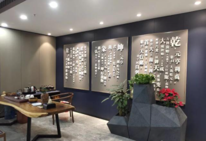 實木定制門板：極簡輕奢無漆實木護墻板，喚醒生活品質(zhì)