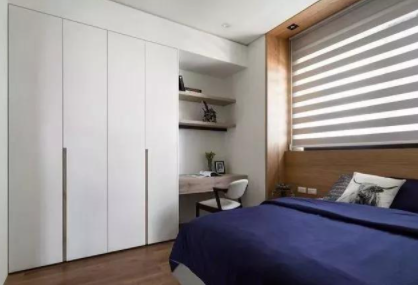 古典梳妝臺(tái)擺放：臥室衣柜這樣裝，梳妝臺(tái)都不用買了