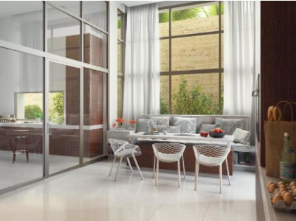 大飄窗設(shè)計：飄窗窗簾是靠墻好，還是靠窗好？