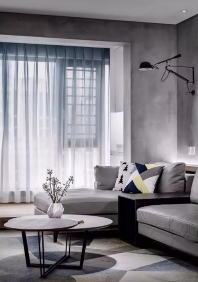 窗簾模型制作;家里的窗簾應(yīng)該做成落地簾？