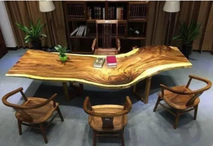 板材加工市場：實(shí)木大板桌吊打普通桌子