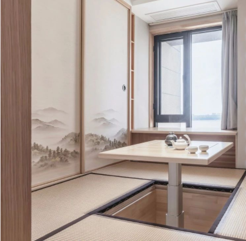 臥室衣柜布局：定制衣柜的優(yōu)勢(shì)有哪些？