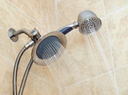 玻璃安全防爆膜：鋼化玻璃+防爆膜，淋浴房必備