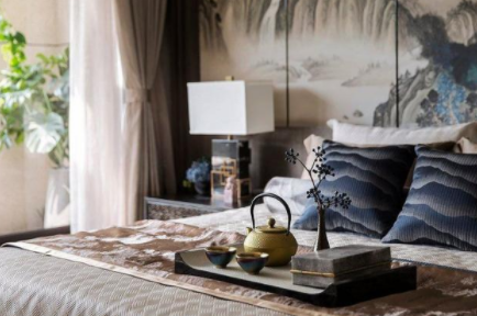 新中式別墅設(shè)計(jì)怎么搭配窗簾色彩？