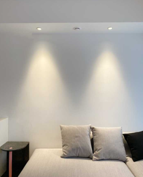 照明燈具品牌：燈光是室內(nèi)的化妝師，選對(duì)燈具如同對(duì)空間施了魔法