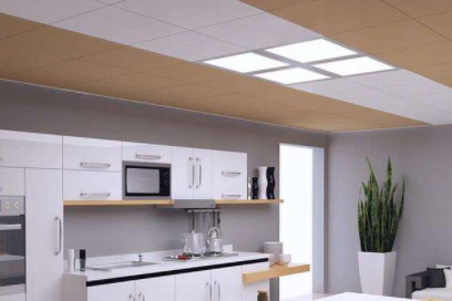 客廳燈具燈飾：燈具安裝施工時(shí)要注意什么？