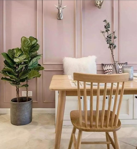 輕型預(yù)制隔墻板：家裝護墻板價格貴不貴？護墻板造型有哪些？