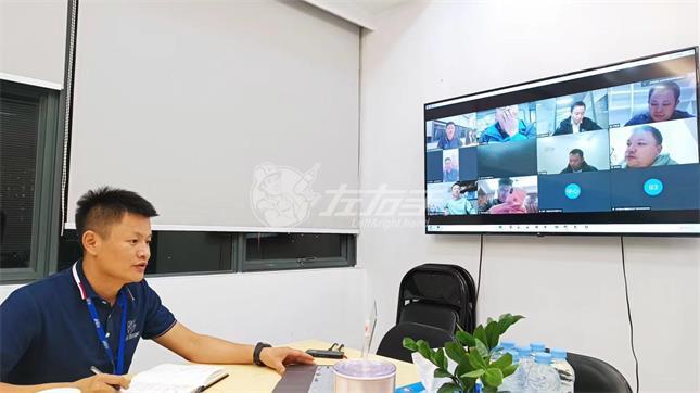 雙十一左右手的奮斗紀(jì)念日——1個組織、1個目標(biāo)、1個指令、1起努力！