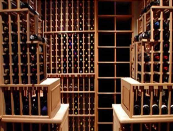 實(shí)木葡萄酒柜定制：想定制個(gè)高級(jí)點(diǎn)的酒柜，哪個(gè)牌子酒柜好？