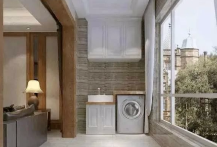 美式陽(yáng)臺(tái)家具：陽(yáng)臺(tái)裝吊柜還是地柜？