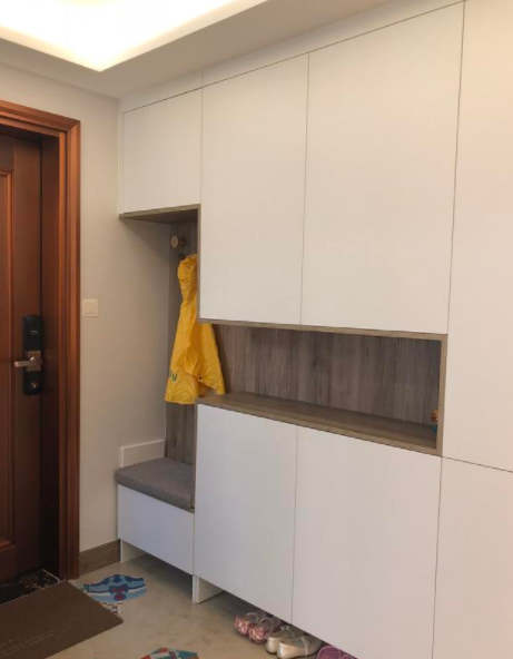 玄關(guān)鞋柜風(fēng)水：房子裝修，鞋柜實(shí)不實(shí)用，看鞋柜空間布局設(shè)計(jì)