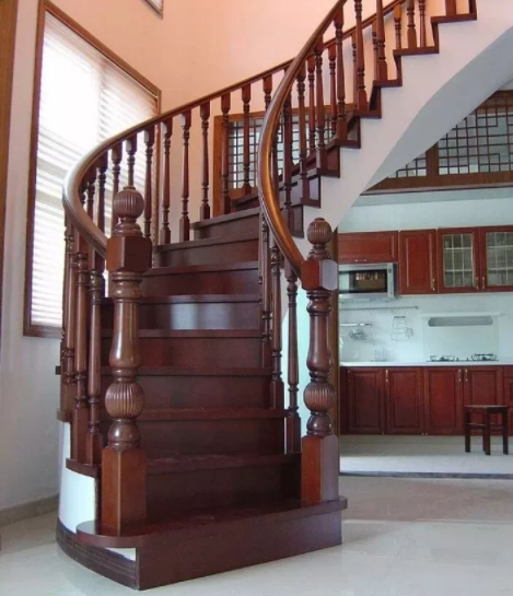 無(wú)錫室內(nèi)木樓梯：實(shí)木樓梯的安裝規(guī)范及驗(yàn)收標(biāo)準(zhǔn)