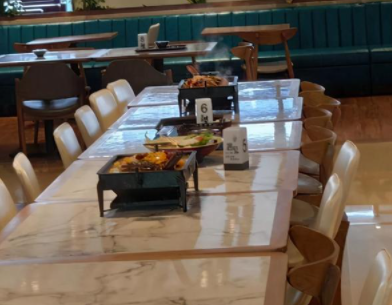 西餐廳家具：做餐飲怎樣才能選好餐廳家具？開餐廳買餐桌椅需要注意什么？