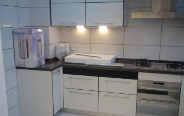 廚衛(wèi)裝修翻新：廚衛(wèi)改造有什么注意事項？廚衛(wèi)翻新技巧讓你事半功倍