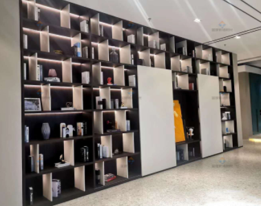 鋁制工藝品：鋁制家具成行業(yè)新寵，助力家居產(chǎn)業(yè)環(huán)保升級(jí)