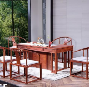 木制雕刻工藝品：如何看紅木家具雕刻工藝的優(yōu)劣呢？