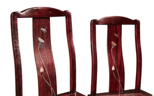 中式木雕花門：紅木家具一定要有繁冗復(fù)雜的雕花嗎？