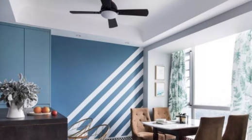 臥室可愛墻紙：墻紙、硅藻泥、乳膠漆哪個好？差別原來這么大！