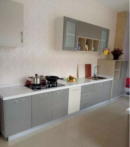 【定制櫥柜設(shè)計圖】如何挑選櫥柜門板？根據(jù)廚房的裝修風格選擇嗎？