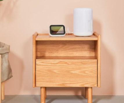 臥室設(shè)計(jì)效果圖：臥室床頭柜怎么選，8H實(shí)木無(wú)線充電床頭柜體驗(yàn)