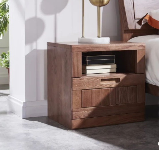 【裝修風(fēng)水禁忌】床頭柜風(fēng)水禁忌，這樣擺家運(yùn)不好！